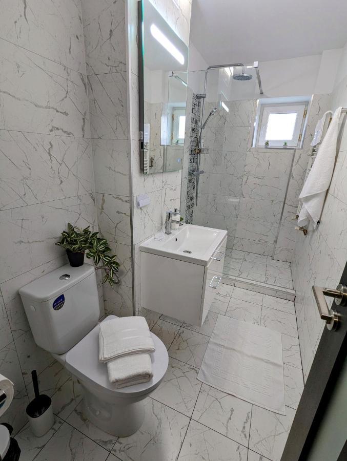 Sebastian Studio Apartment Bukurešť Exteriér fotografie