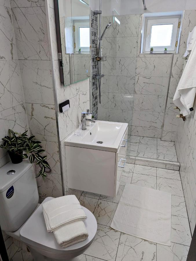 Sebastian Studio Apartment Bukurešť Exteriér fotografie